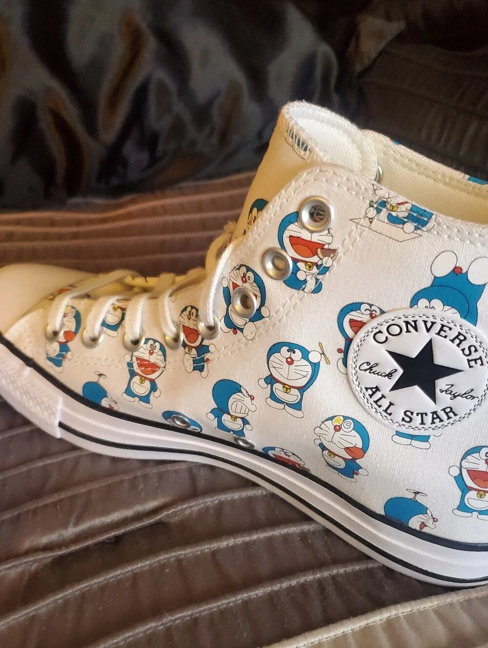 Converse X Doraemon Chuck Taylor ALL STAR Hightop Sneakers. UNISEX